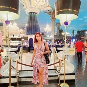 Meet your Posher, Ora